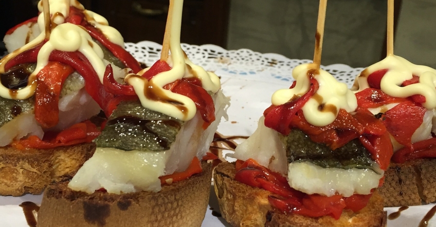La gastronomía madrileña: un festín de sabores en restaurantes y bares